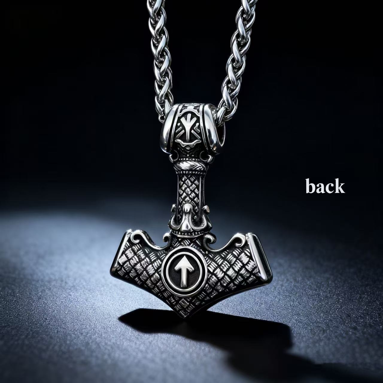 Collar con colgante de Mjolnir - Battle Rope Anchor reseña y precio