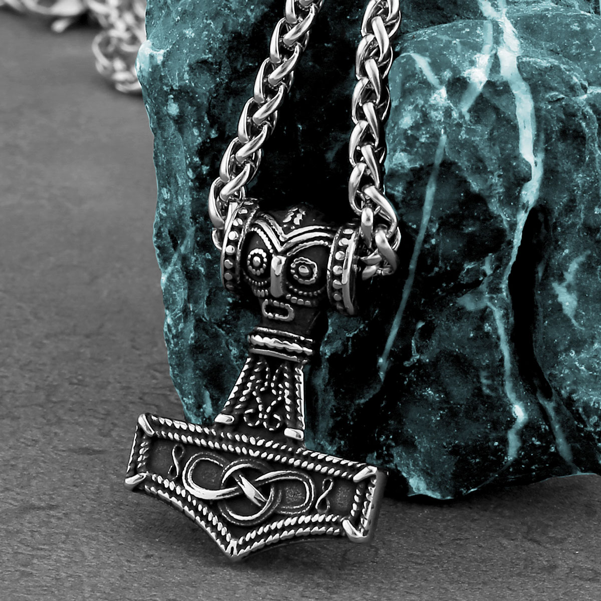 Collar Mjolnir con ancla vikin - Battle Rope Anchor reseña y precio