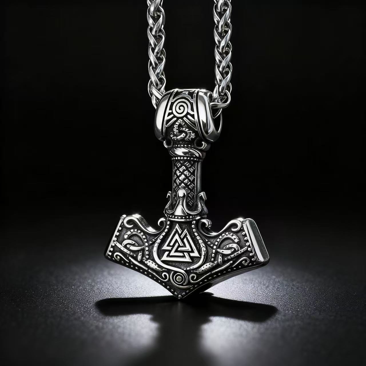Collar con colgante de runas v - Battle Rope Anchor reseña y precio